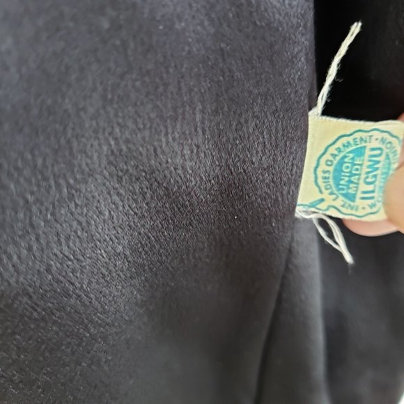 Vintage Union Made 50s/60s Black Silk Lined Wool Coat Faux Leopard collar / cuff - Picture 10 of 13